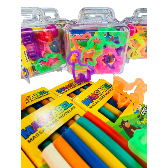 10 Maleta Acrilica + 10 Bolha De Sabao + 10 Cortadores Forminha + 10 Massinha P/Lembrancinha Prenda 10 Maleta Acrilica + 10 Bolha De Sabao + 10 Cortadores Forminha + 10 Massinha P/Lembrancinha Prenda