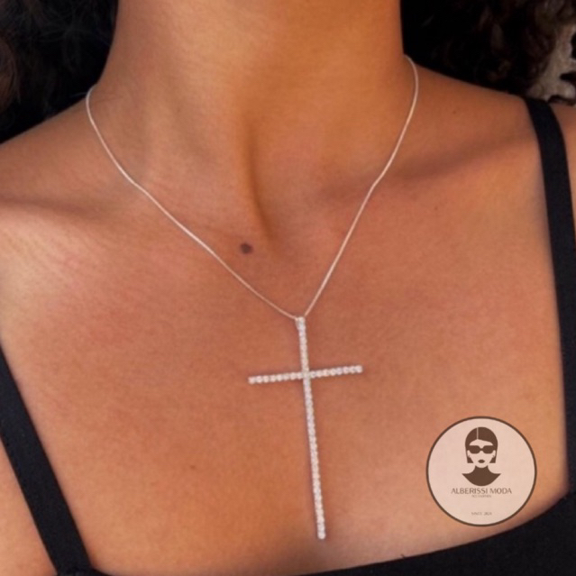 Colar Corrente de Crucifixo Cruz Cravejado Strass Feminino Folheado a Prata 925 e Ouro 18k