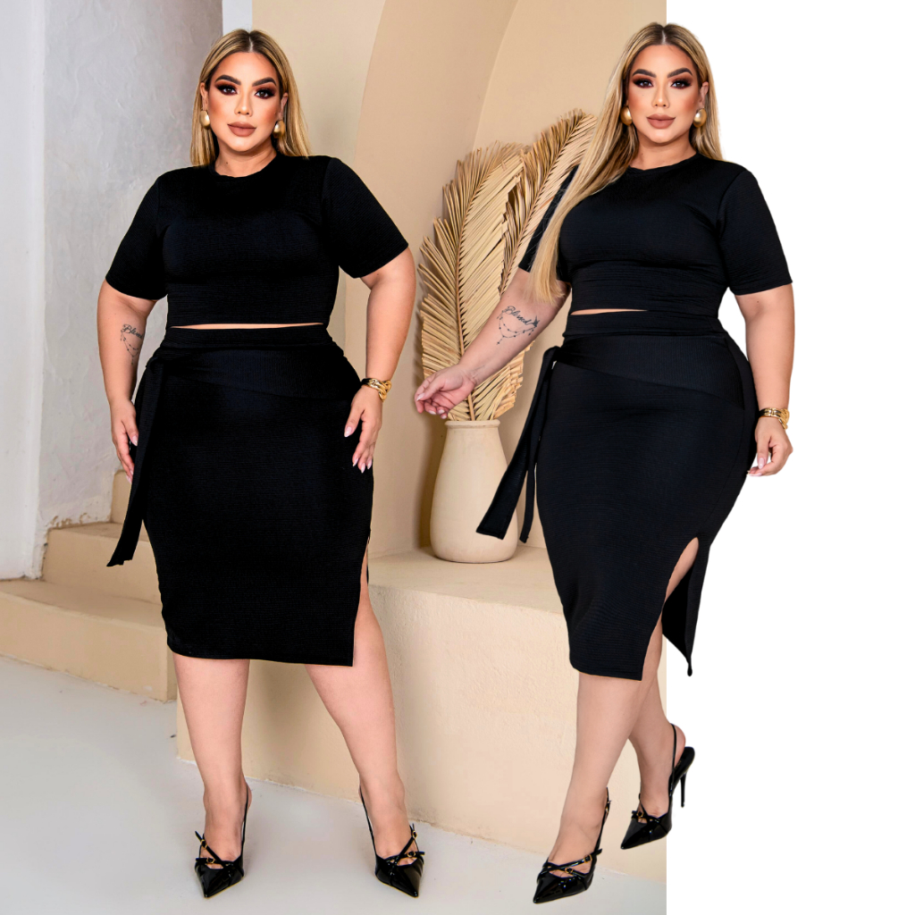 Conjunto Plus Size Luxo Saia Midi com Fenda e Faixa Multiuso Blusa Cropped de Manguinha Elegante