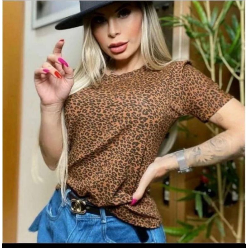 Blusa manga curta gola redonda em Oferta na Shopee