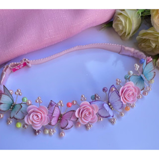 tiara/faixa/faixinha/coroa Jardim encantado rosa com borboletas em Oferta na Shopee