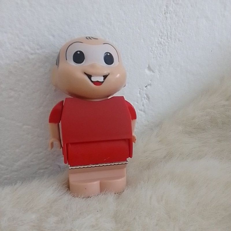 Mônica  usada estilo lego grande