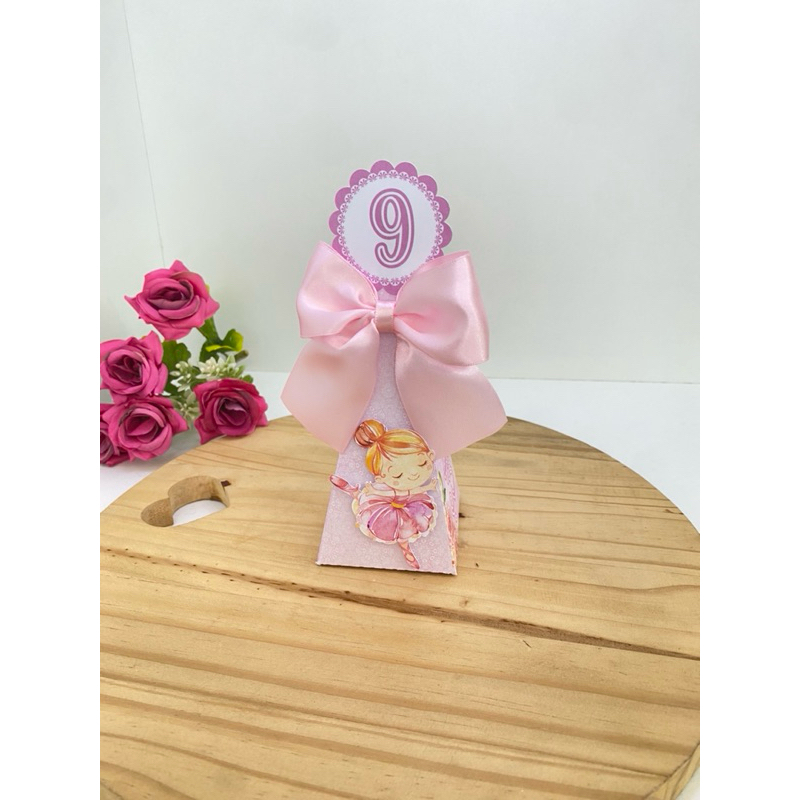 kit  lembrancinha de Aniversário 10 Caixas Pirâmide Bailarina - Papelaria Personalizada - Caixinha de Festa