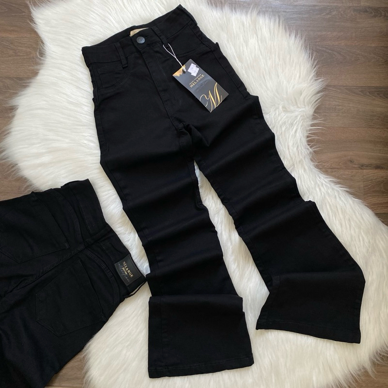 Calça Jeans Feminina Flare Preta Cintura Alta Premium