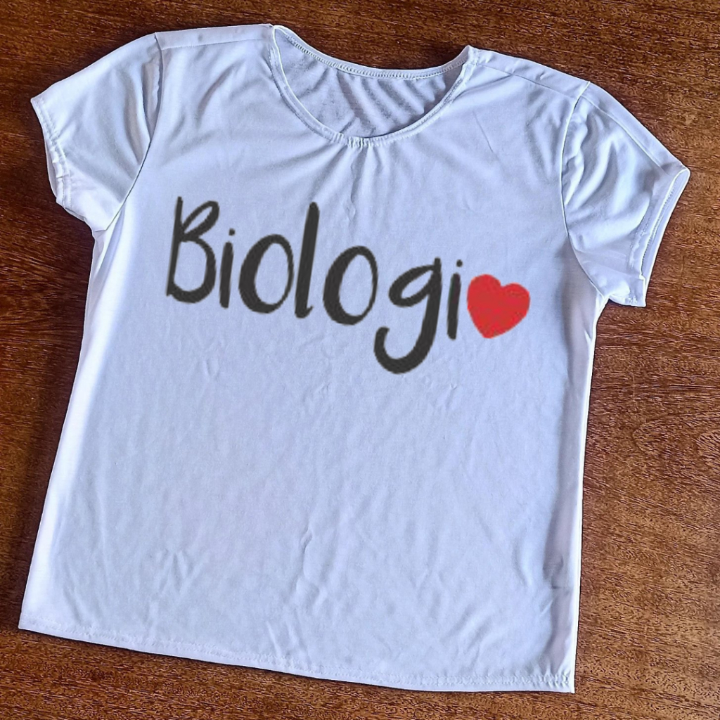 Camiseta de Biologia com Coração - Baby Look Feminina