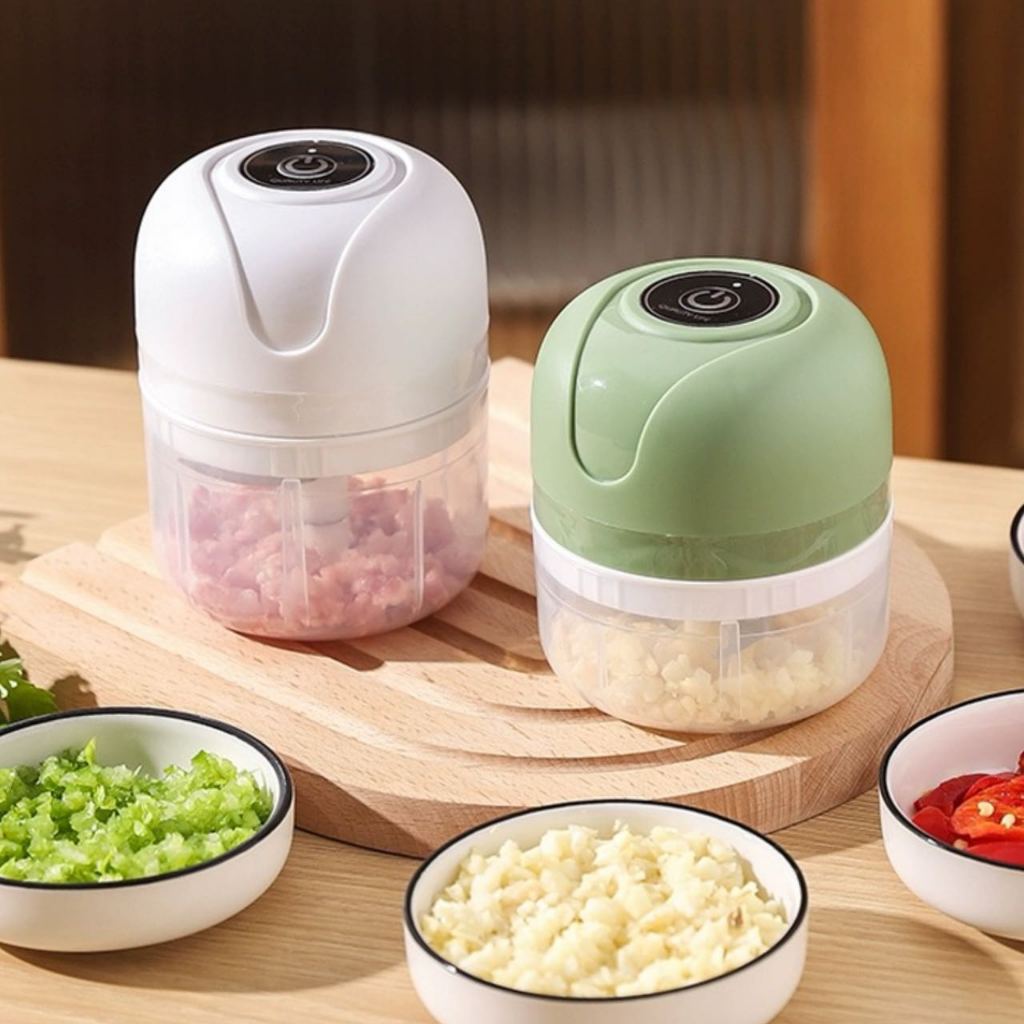 Mini Processador Elétrico Moedor Carne Vegetais Alho Fruta Amendoim Recarregável USB 250ml