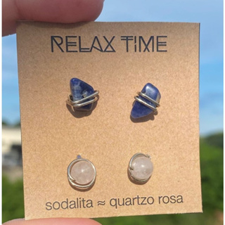 Conjunto de Brincos Relax Time - Quartzo Rosa e Sodalita em Oferta na Shopee
