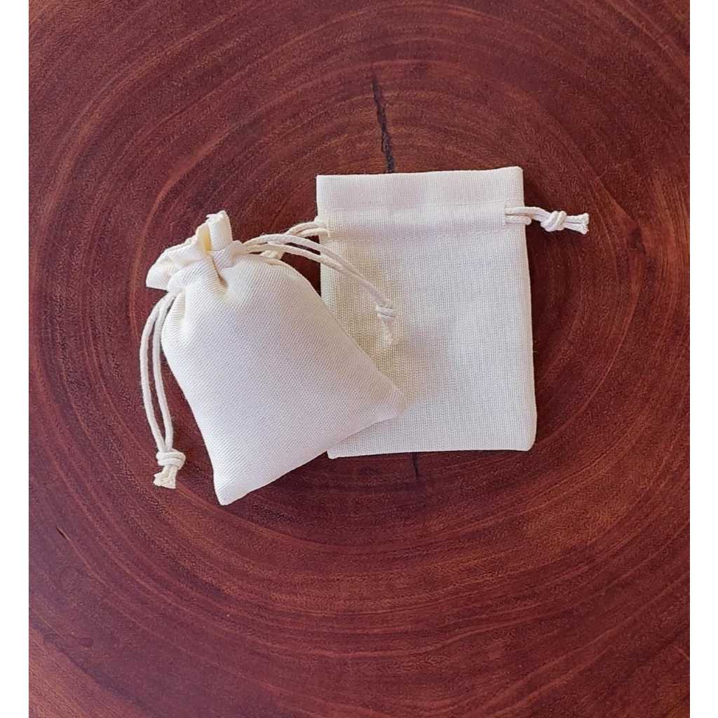 40 Saquinhos de Algodão Cru 9x12 Elegância Sustentável para suas Lembranças