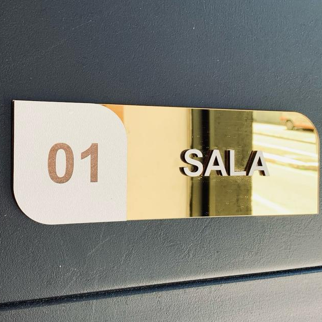 Placa Sinalização de Porta Sala em MDF com Acrilico espelhado - OFERTA em Oferta na Shopee