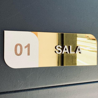 Placa Sinalização de Porta Sala em MDF com Acrilico espelhado - OFERTA em Oferta na Shopee