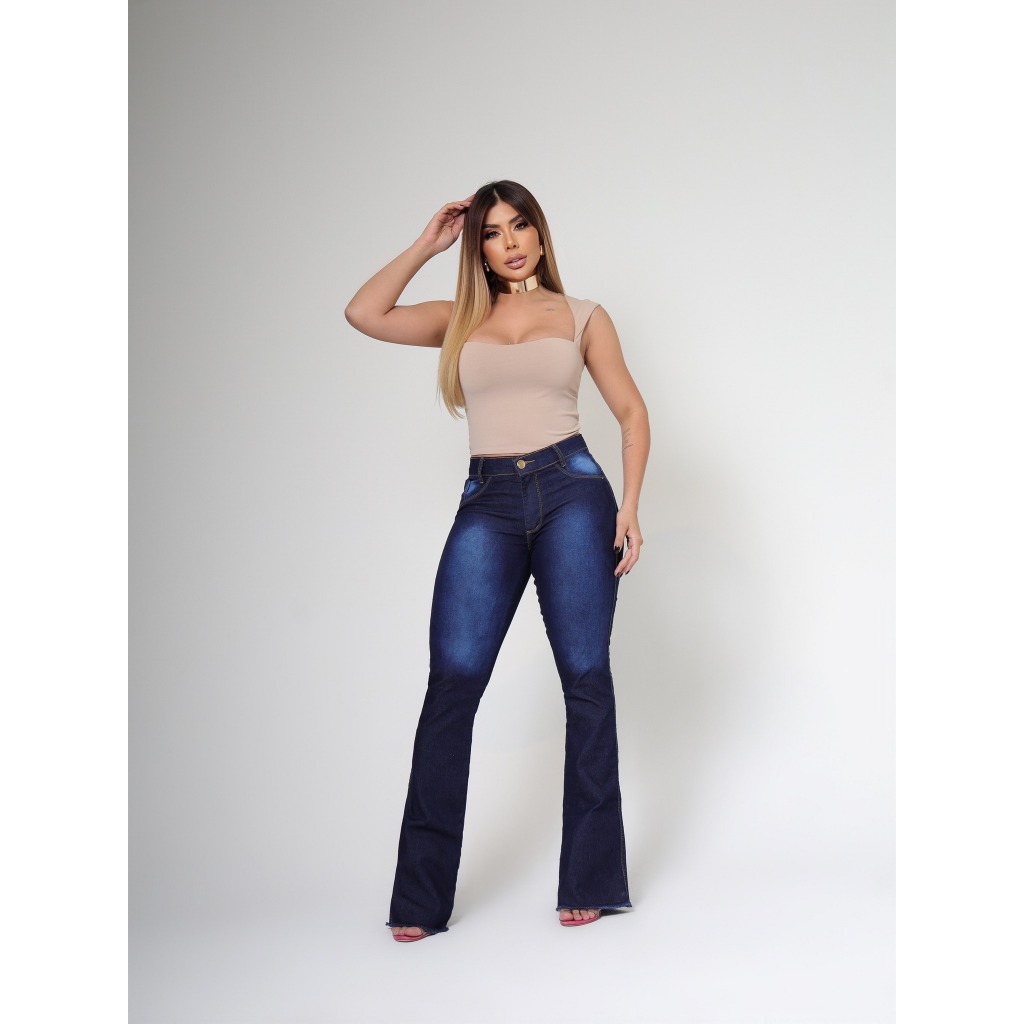 Calça Jeans Flare Feminina Cintura Alta Boca Sino Com Lycra Elastano Efeito Empina Bumbum  Premium