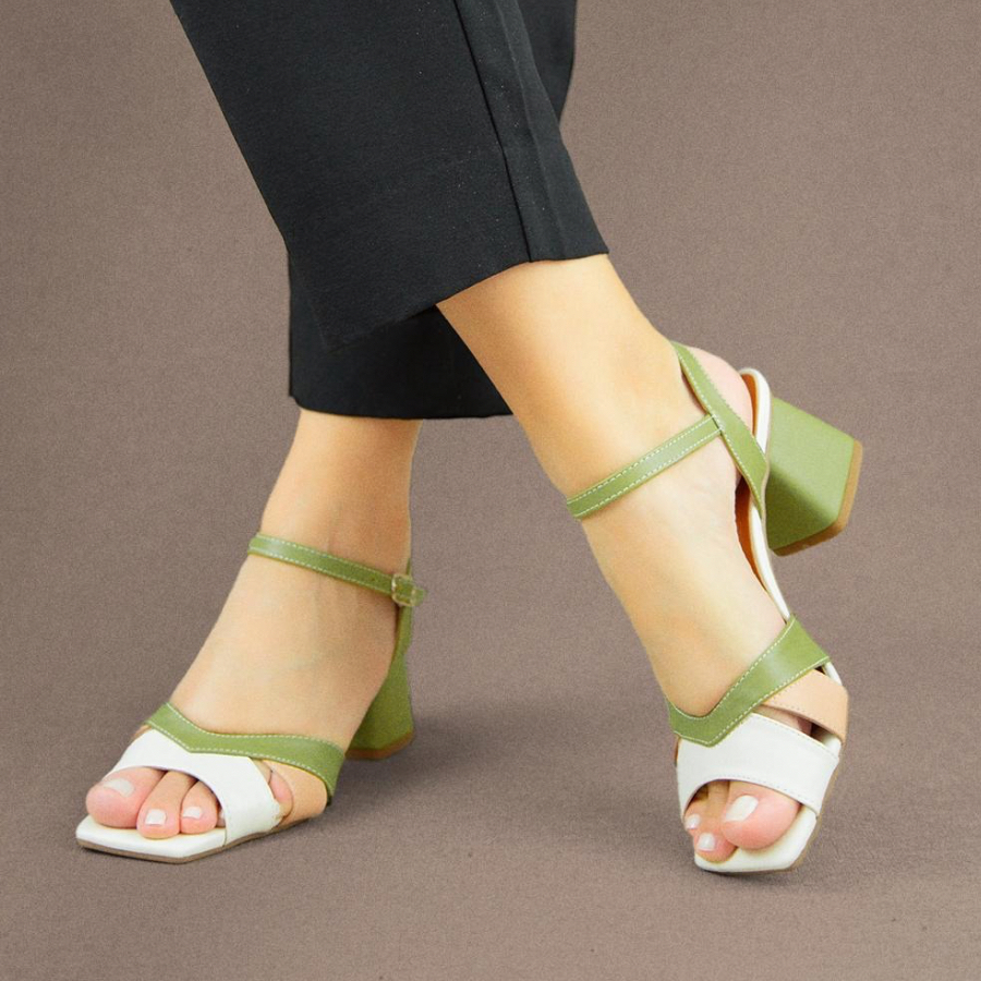 Sandália Feminina Salto Bloco Salto Feminino Chique Super Confortável Lançamento Tendência Elegante