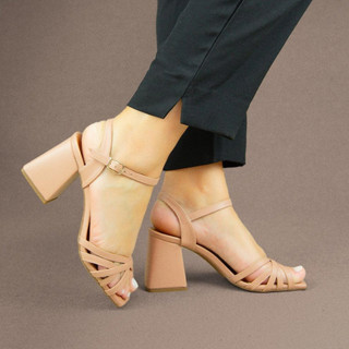 Sandalia Feminina Salto Bloco Alto Super Confortável Nude Fivela Lançamento Chique Casual Elegante