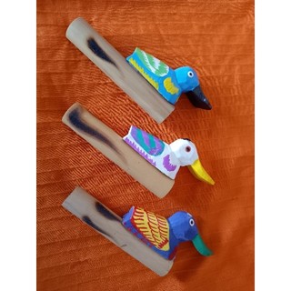Apito Som Pato (UN) Percussão Contação de Historia Musicoterapia Musicalização Infantil