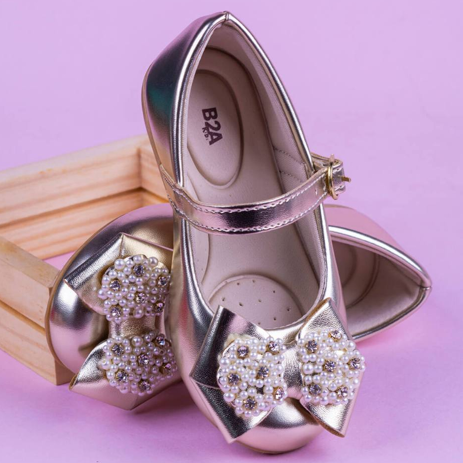 Sapatilha Infantil Menina B2A Verniz Festa Laço Perola 2018 em Oferta na Shopee