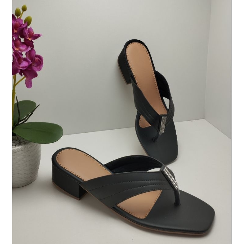 Tamanco feminino adulto sandália de salto de dedo com manta de Strass confortável 076k em Oferta na Shopee