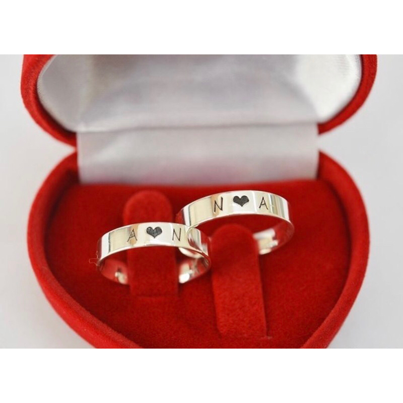 Par de Alianças Compromisso Namoro Aliança Prata Reta Quadrada Com Gravação Externa 5mm + Caixinha