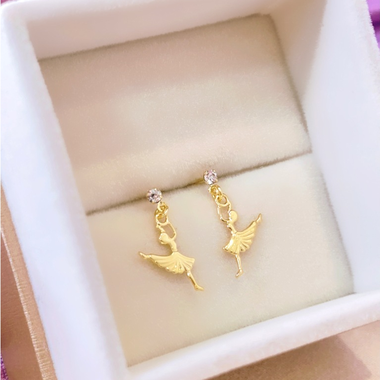 Brinco Infantil Bailarina com Zircônia Folheado a Ouro 18K - Hipoalergênico com Tarraxa Baby de Segurança