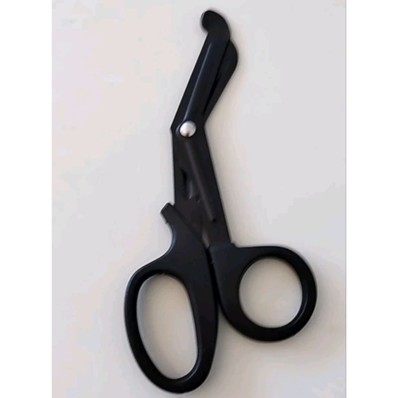 Tesoura para Bandagem de Primeiros Socorros.