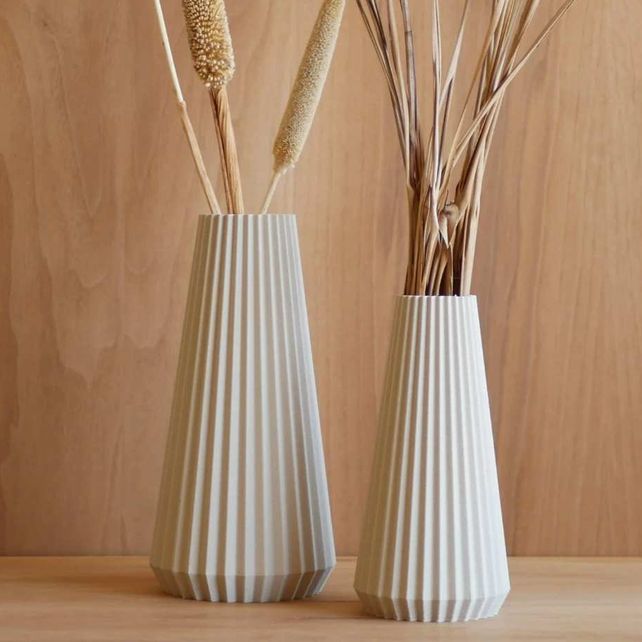 Vaso Cone - Sofisticação e Estilo para Sua Decoração! em Oferta na Shopee