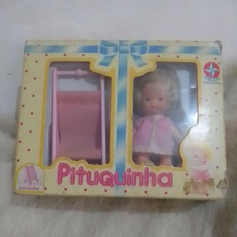 Boneca Antiga na caixa da Estrela Pituquinha