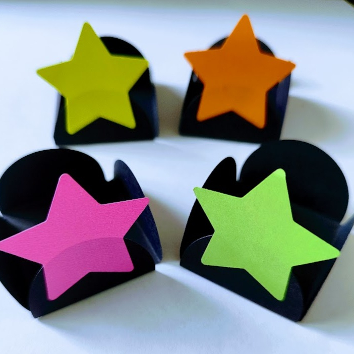 Forminhas de doces NEON - FESTA NEON ESTRELA NEON BORBOLETA NEON em Oferta na Shopee