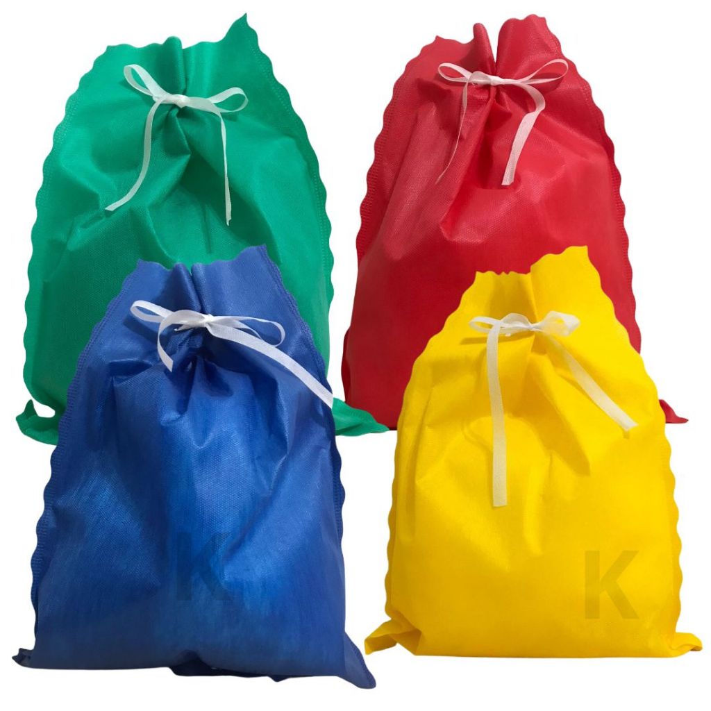 50 Saquinho de TNT para presente 30x40cm