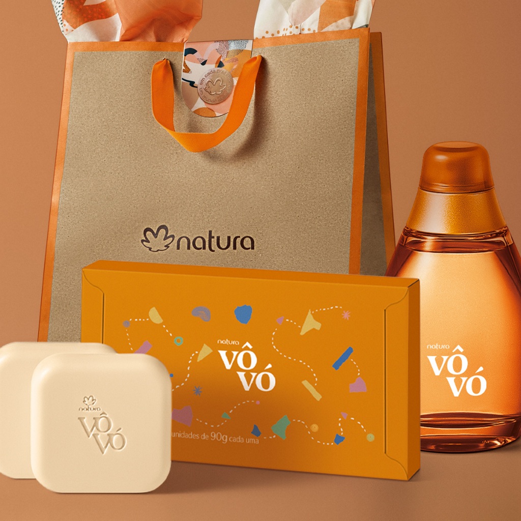 NATURA PRESENTE VÔ e VÓ Masculino e Feminino a ESCOLHA vovo kit 2 Sabonetes em barra cremosos 90 g cada. 1 Desodorante colônia feminino 100 ml. 1 Sacola especial de presente P.