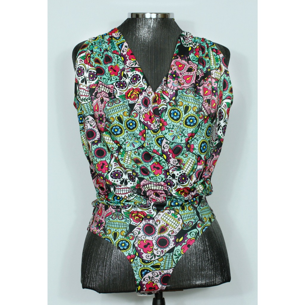 Body feminino transpassado caveira mexicana colorido - Veste M - Ref. 2398 (brechó)