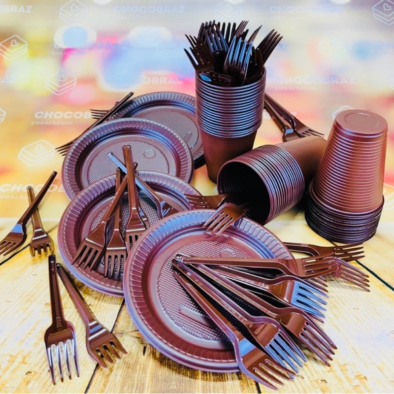 Kit Festa 50 PESSOAS DESCARTAVEIS MARROM GARFO + PRATO + COPO em Oferta na Shopee