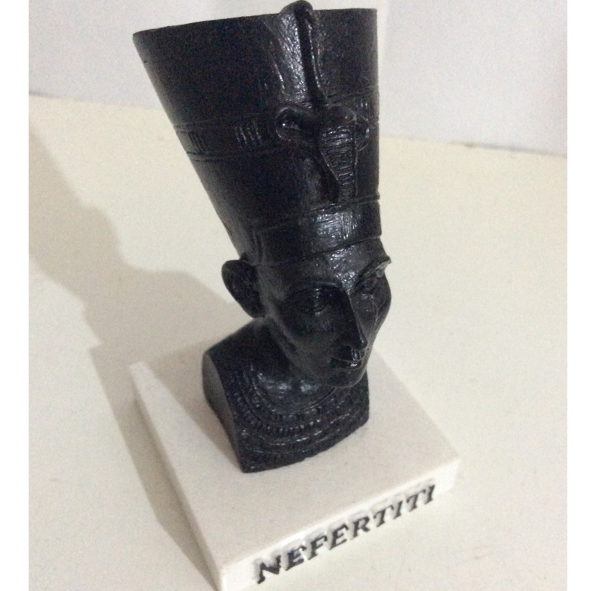 Escultura Egito - Nefertiti