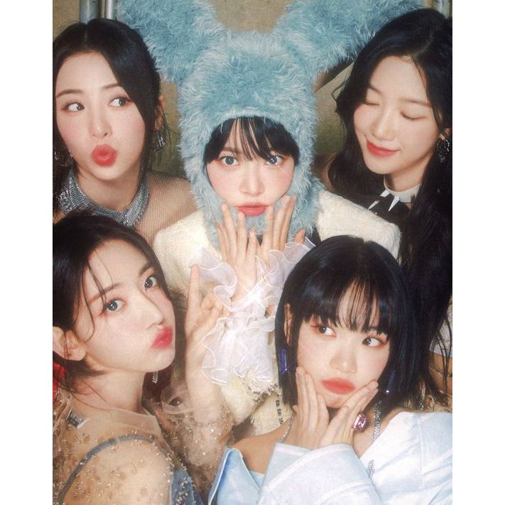 Poster Le Sserafim - Cantoras - Le Sserafim - Kpop em Oferta na Shopee