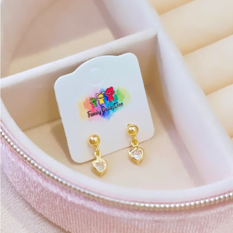 Brinco Infantil Bolinha com Coração com Zircônia Folheado a Ouro 18K - Hipoalergênico com Tarraxa Baby de Segurança