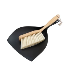 Escova de Bambu e Pá para limpeza Preto Oikos