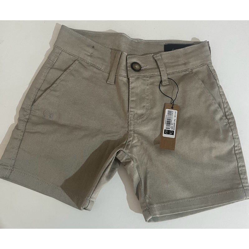 BERMUDA DE MENINO DE SARJA BOLSO FACA MODELO SLIM  72% ALGODÃO 25%POLIESTER 3% ELASTANO INFANTIL E JUVENIL MARCA OGOCHI