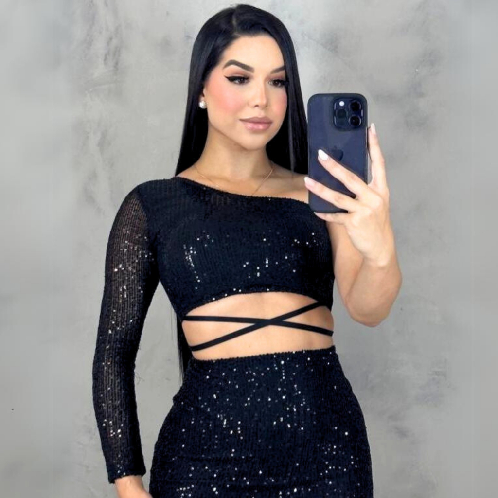 Cropped Fashion Mula Manca em Paetê amarração na cintura Manga Longa Única Blusa Brilho ombro a mostra em Oferta na Shopee