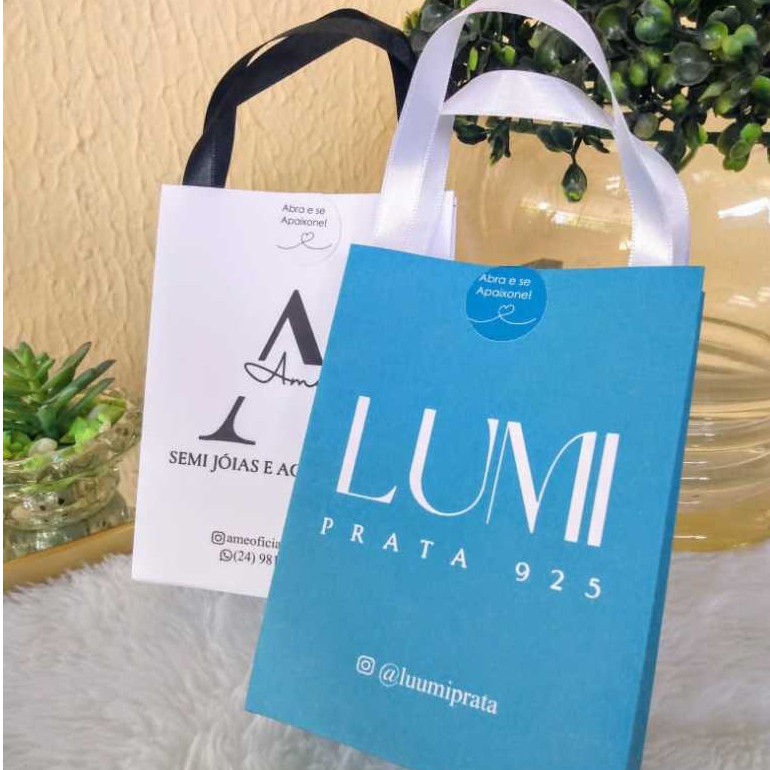 Kit 10 Mini Sacolas + 10 Lacres adesivos (NÃO FAZEMOS FUNDOS ESCUROS COMO PRETO) em Oferta na Shopee