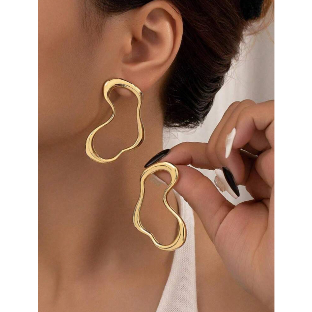 Brinco Dourado Geográfico Feminino – Joia Fashion Minimalista e Moderna em Oferta na Shopee