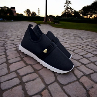 Tênis Feminino Juvenil/Infantil Calce Fácil com Elástico e Pingente Coração Lindo Confortável Loja de Fábrica em Oferta na Shopee