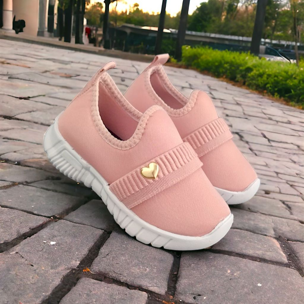 Tênis Feminino Infantil Calce Fácil com Elástico e Pingente Coração <3 Lindo Confortável p...