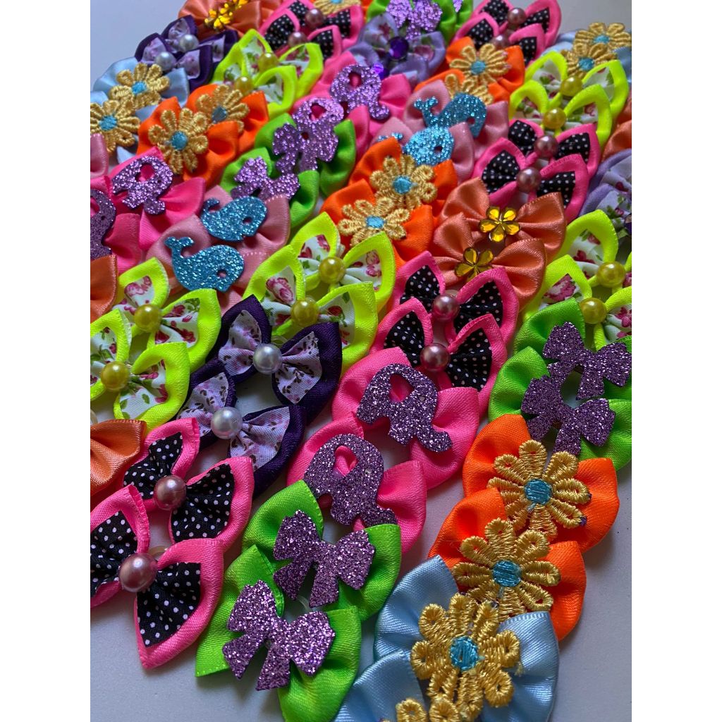 100 lacinhos pet mix cores variadas grande cachorro, cães laço banho e tosa