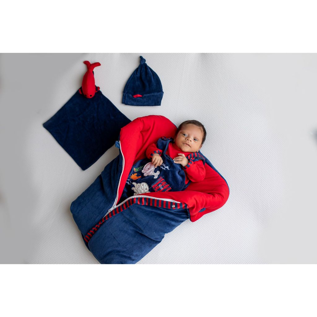 Saída de Maternidade Menino em Plush Fundo do Mar com Porta Bebê, Roupa para Bebê Menino
