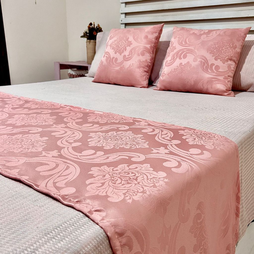 Kit Peseira CASAL PADRÃO + 2 Capas de Almofadas sem Refil | Tecido Jacquard - Luxo