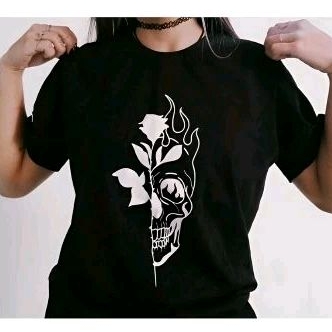 Baby Look Flor e Caveira Camiseta Feminina 100%Algodão Desenho Rosto Em Chama Camisa Motoqueiro Fantasma Rock Roll Blusa Casual Estampada Preto Básico Tumblr Promoção Envio Rápido Unissex