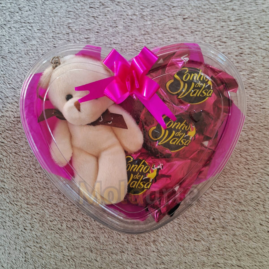 Coração com chocolate 3 bombons + 1 chaveiro p/presente/aniversário/lembrancinha de natal/doce em Oferta na Shopee