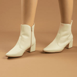 Bota Feminina Social Bico Fino Salto Médio Confortável Moda Blogueira