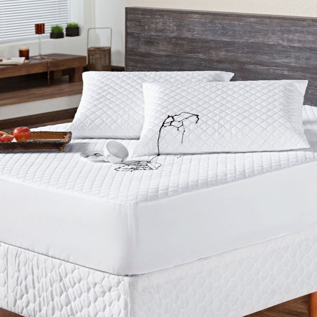 Capa Impermeável Para Cama Queen + Kit 2 Portas Traveseiro impermeáveis - Jucy