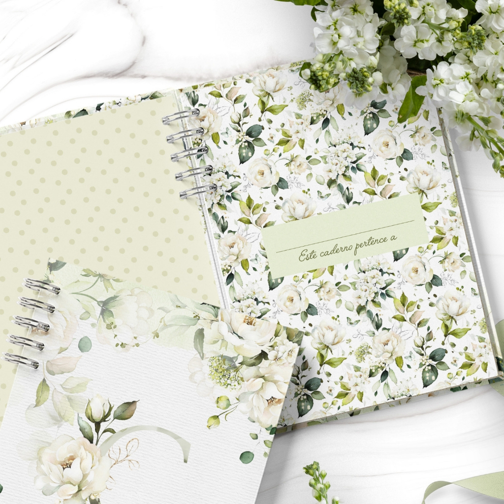 Caderno A5 Floral personalizado com inicial e nome