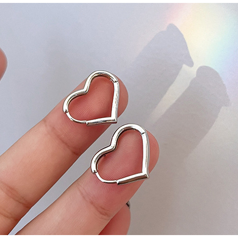 Brincos femininos em formato de coração/Aço inoxidável em Oferta na Shopee