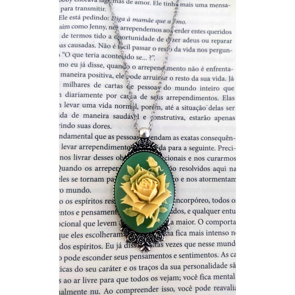 Correntinha Pingente Estilo Medalhão Vintage Linda Rosa Amarela Fundo Verde Edição Limitada